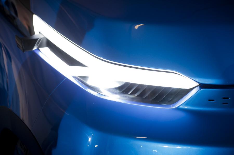  Iveco Vision Concept 2014 года  (фото 2 из 6)